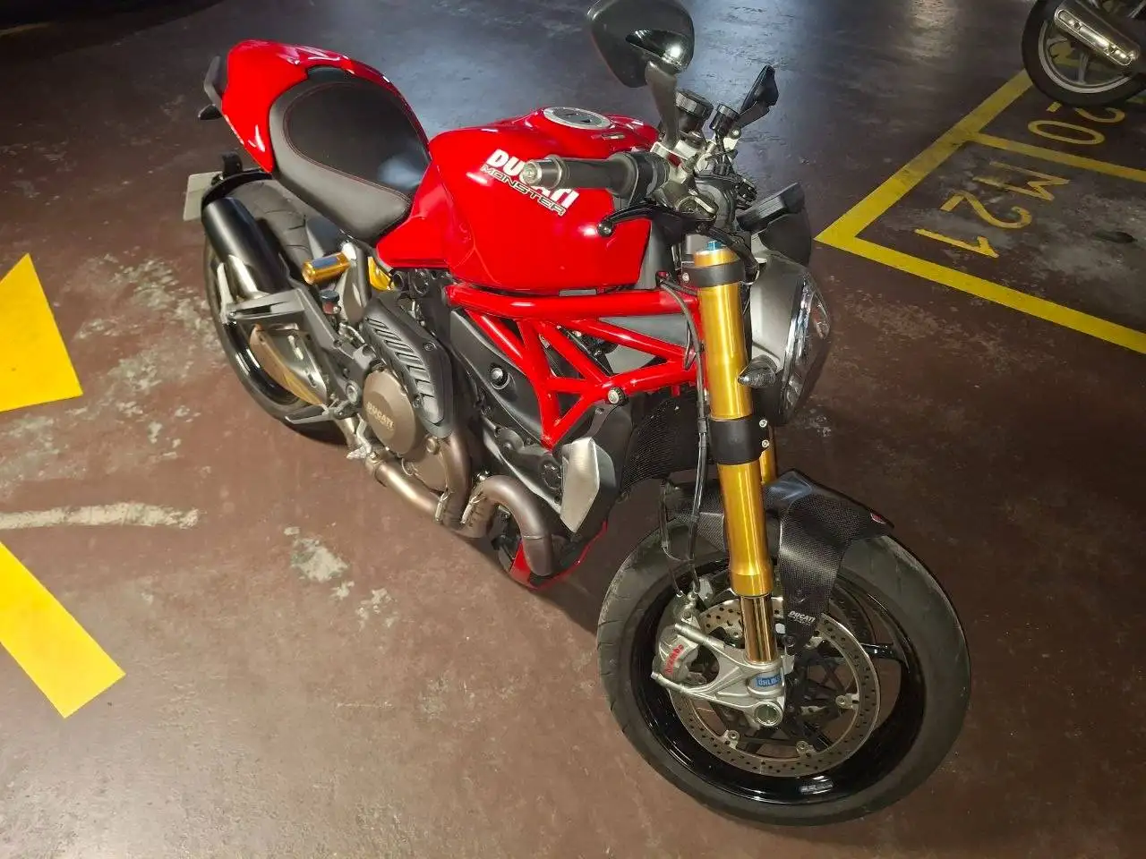Ducati Monster 1200 - Vista 5