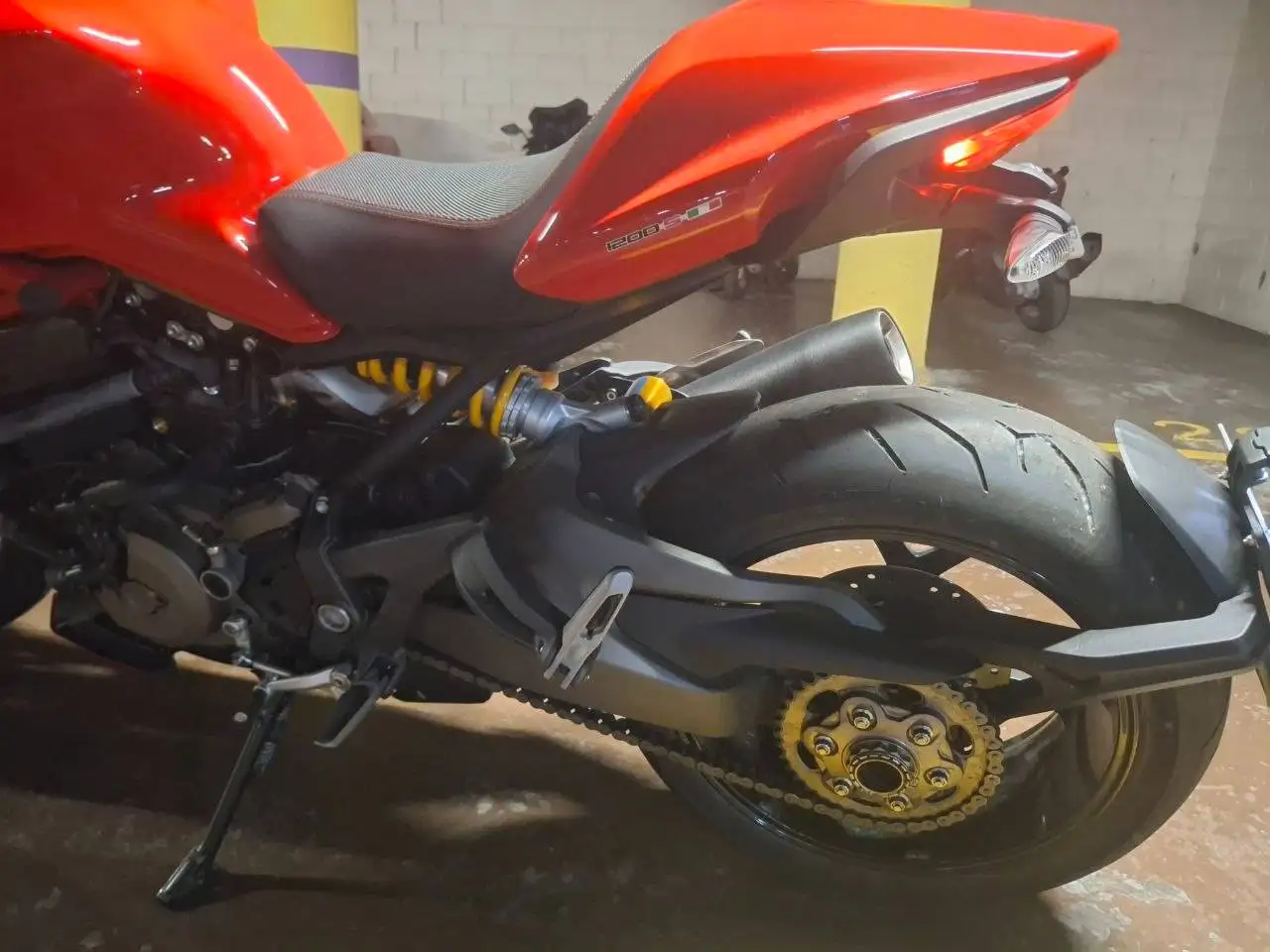 Ducati Monster 1200 - Vista 8