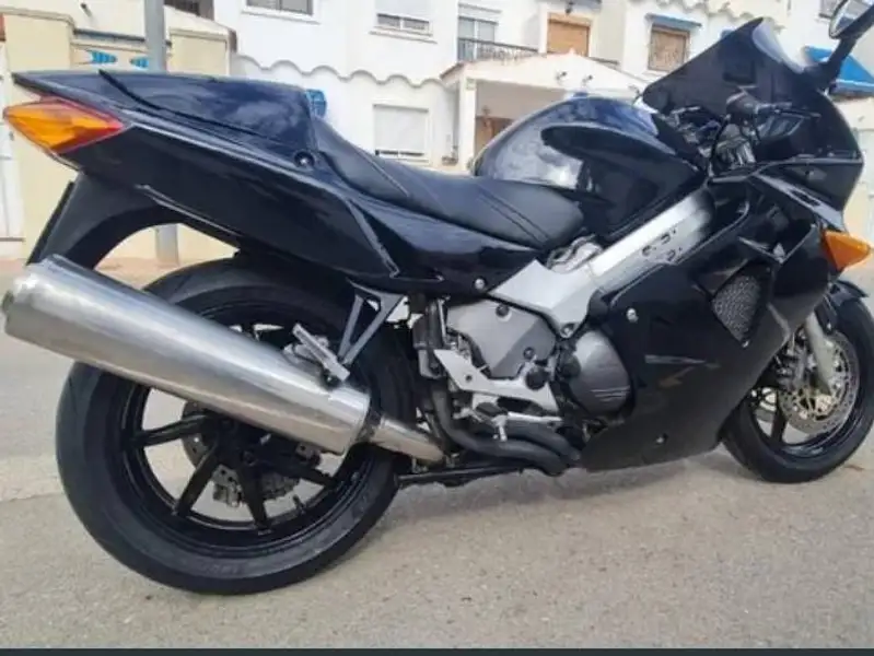 Honda VFR800F 3950 € 1999 Alicante - 2