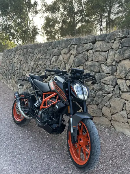 KTM 125 Duke 3200 € 2021 Alicante - 1