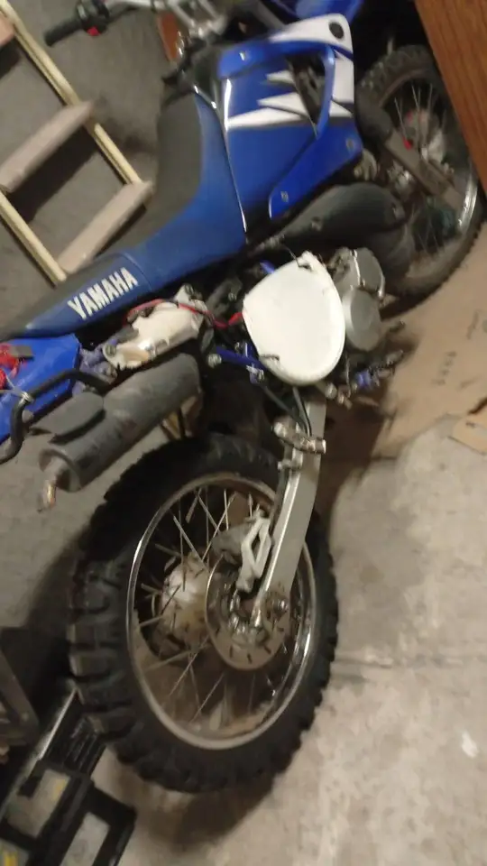 Yamaha DT125 - Vista 4