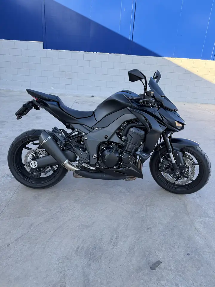 Kawasaki Z1000 - Vista 3