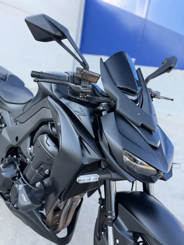Kawasaki Z1000 - Vista 8