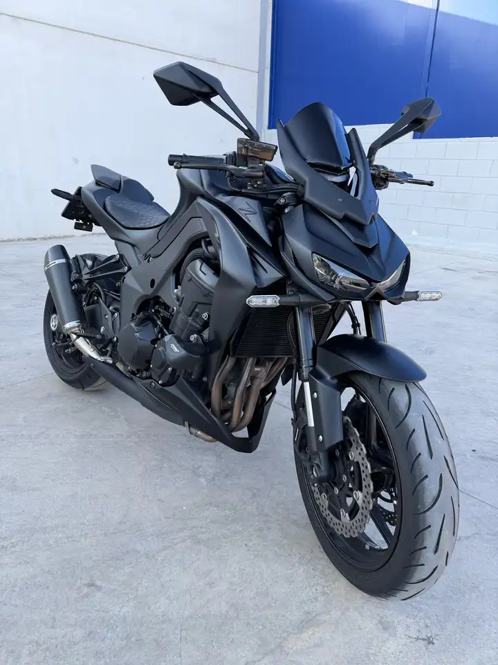 Kawasaki Z1000 - Vista 9