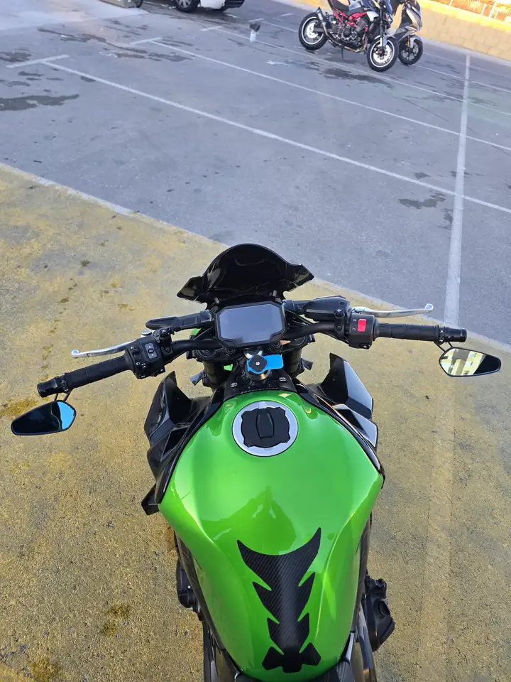 Kawasaki Z900 – Vista 5