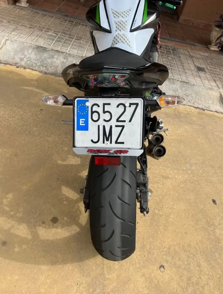 Kawasaki Z800 – Vista 5