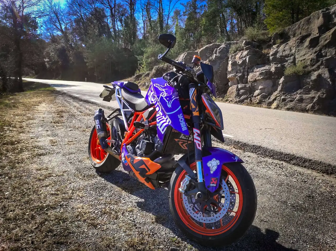 KTM 1290 Super Duke R - Vista 6