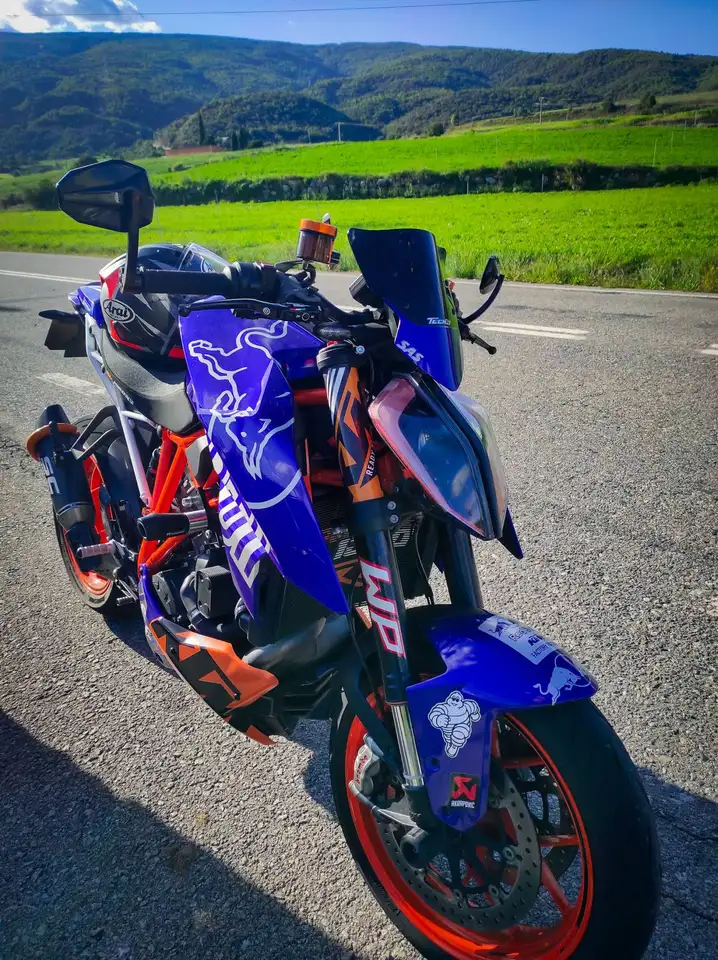 KTM 1290 Super Duke R - Vista 9