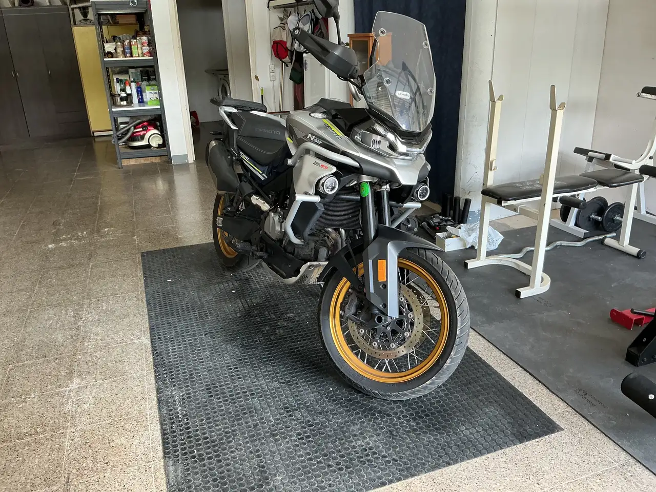CFMOTO 800MT - Vista 18