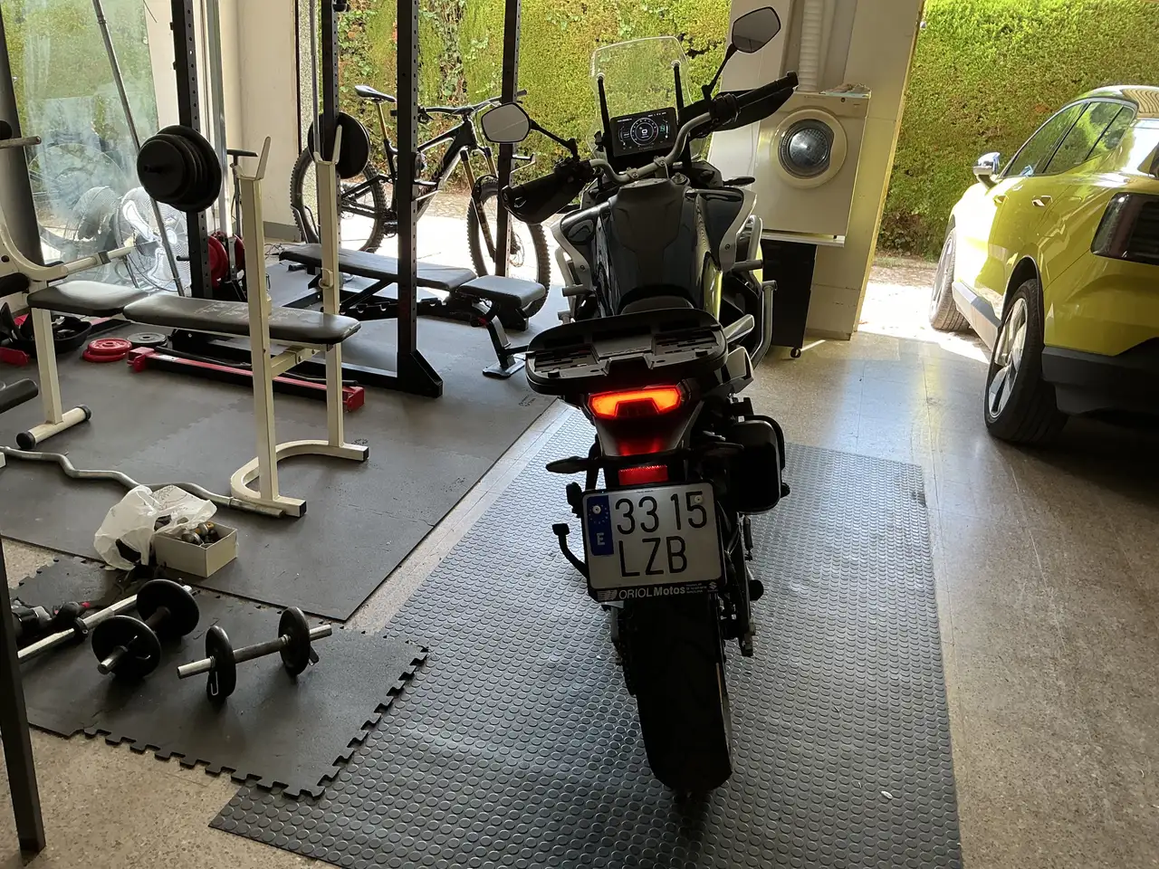 CFMOTO 800MT - Vista 4