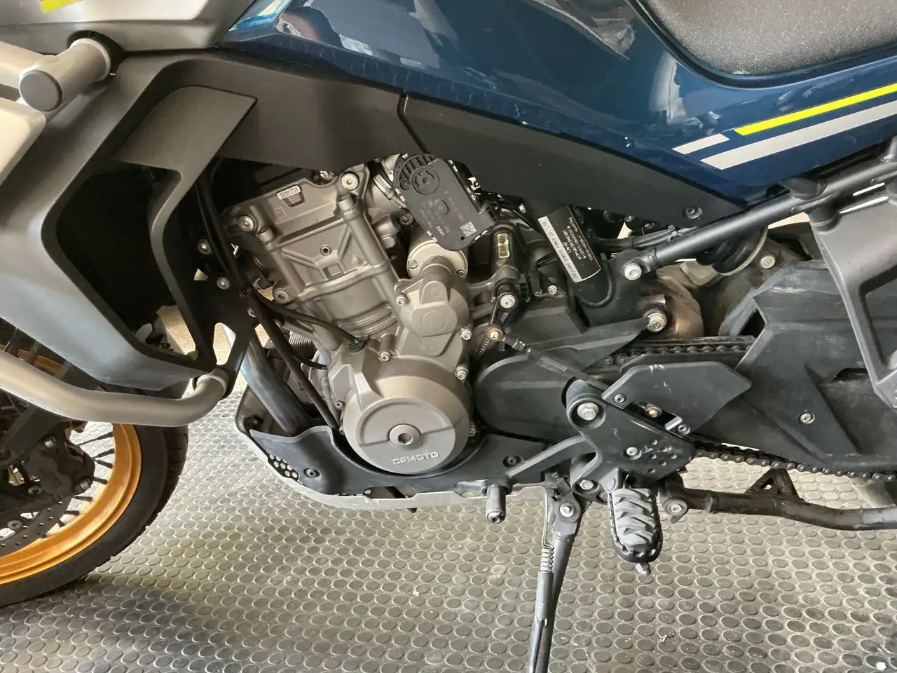 CFMOTO 800MT - Vista 5