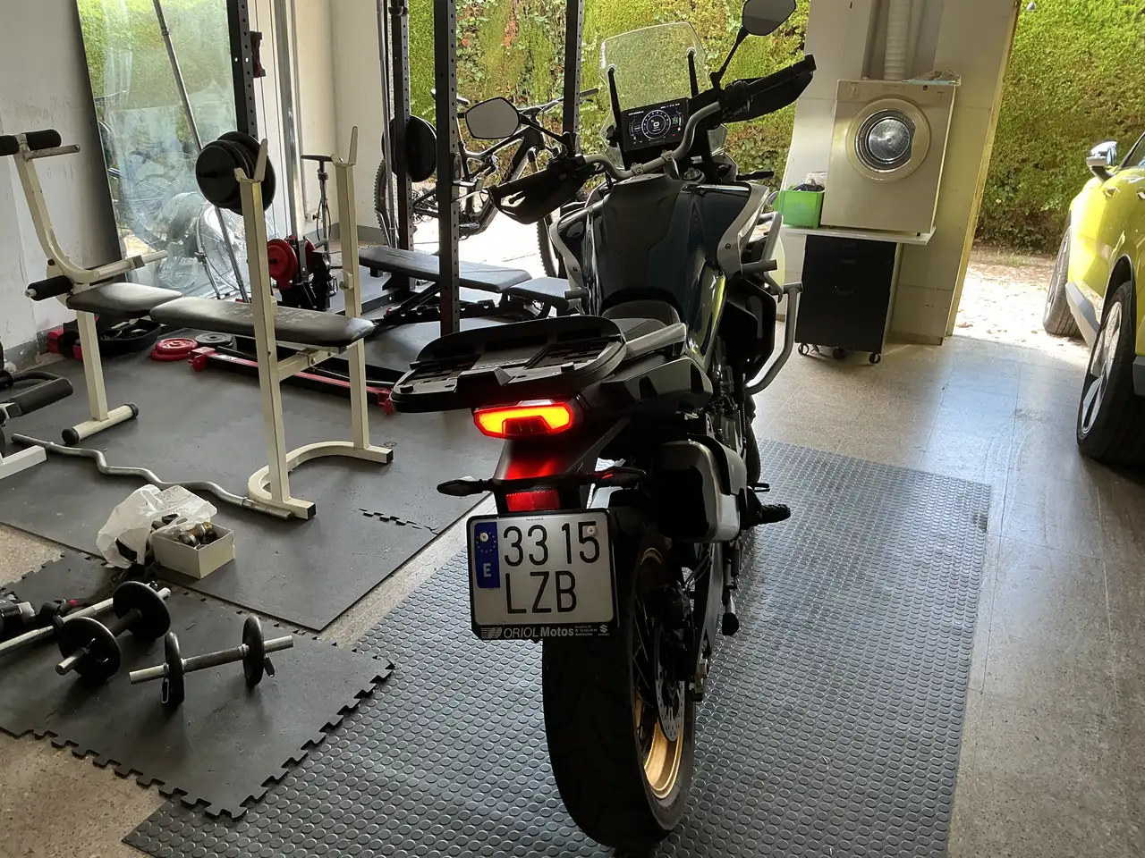 CFMOTO 800MT - Vista 7