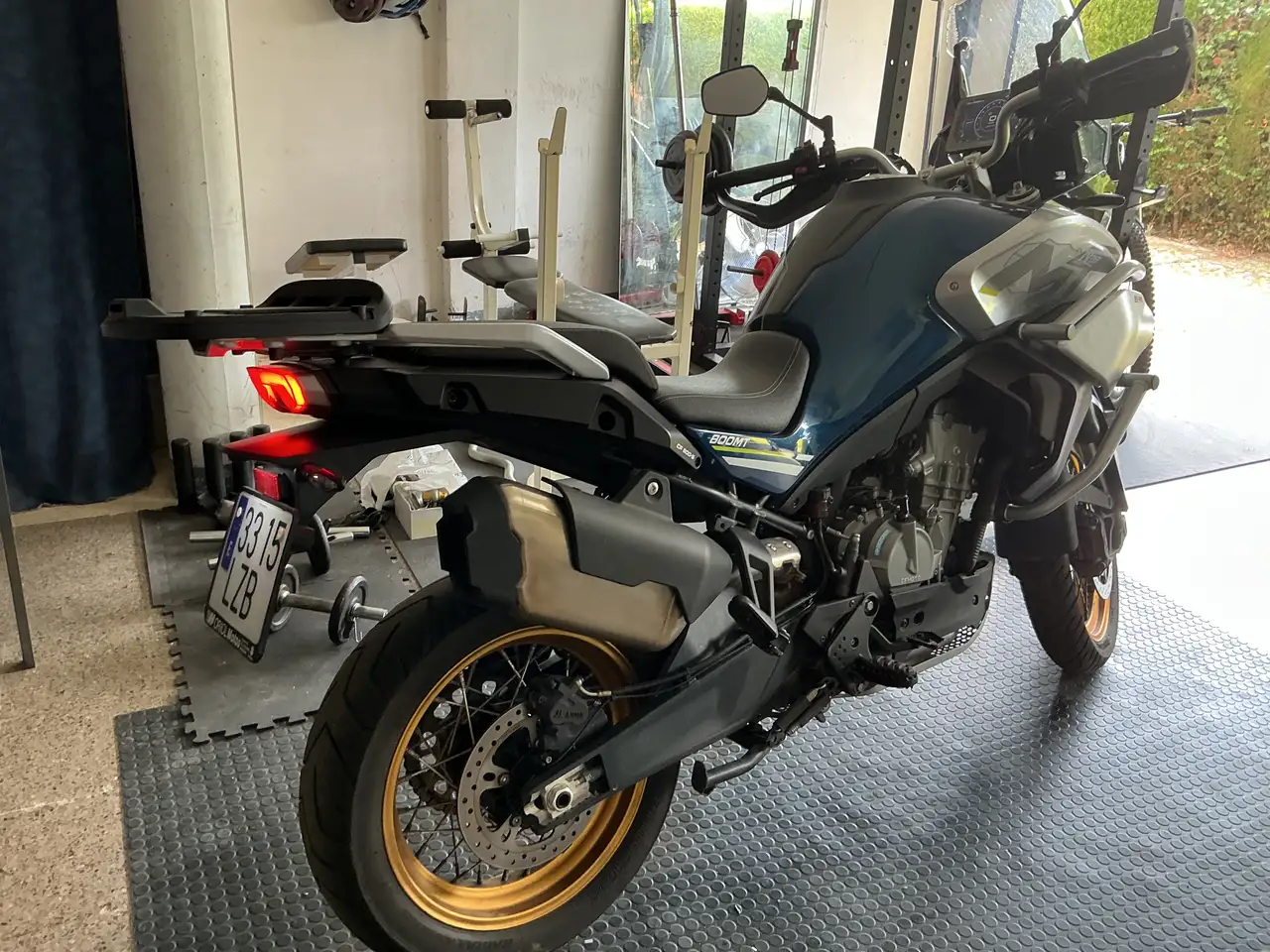 CFMOTO 800MT - Vista 8