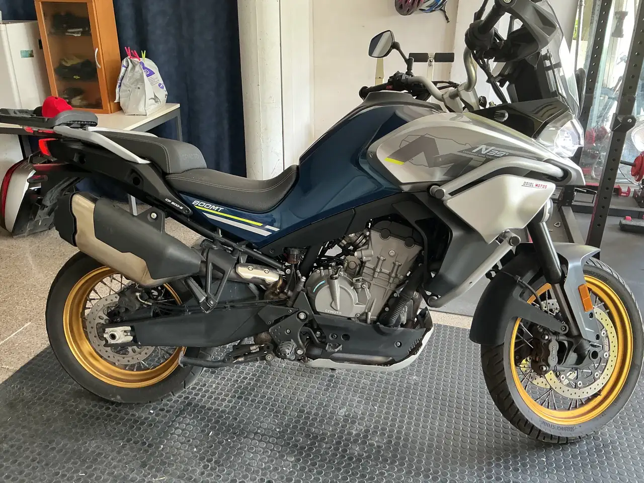 CFMOTO 800MT - Vista 9