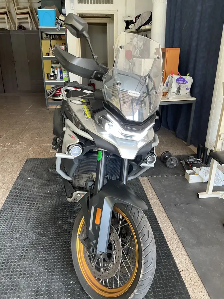 CFMOTO 800MT - Vista 10