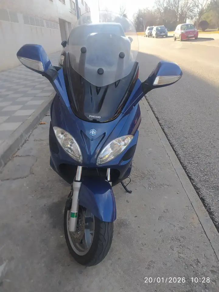 Piaggio X 9 – Vista 3