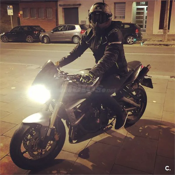 Triumph Street Triple – Vista 5