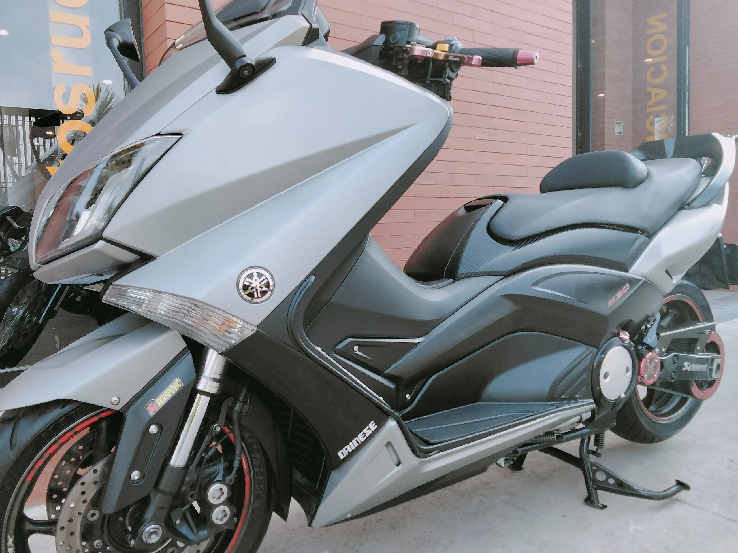 Yamaha TMAX 530 – Vista 4