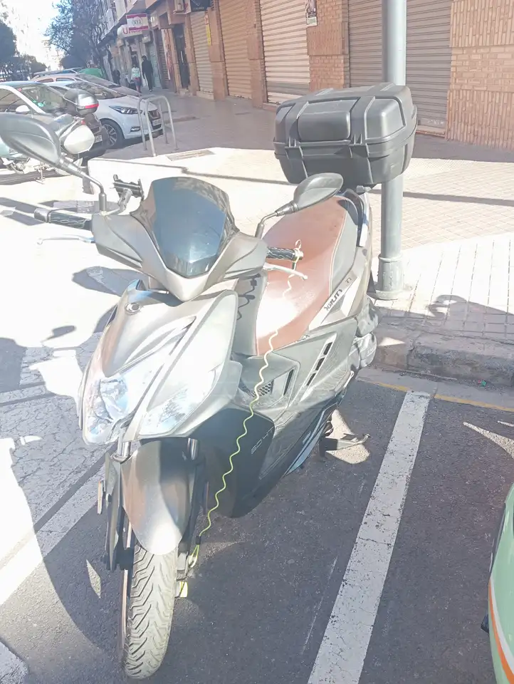 Kymco Agility 50 – Vista 3