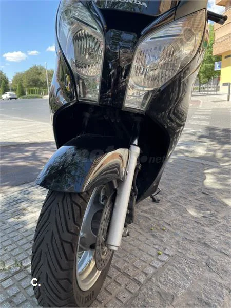 Honda S-Wing 125 - Vista 4