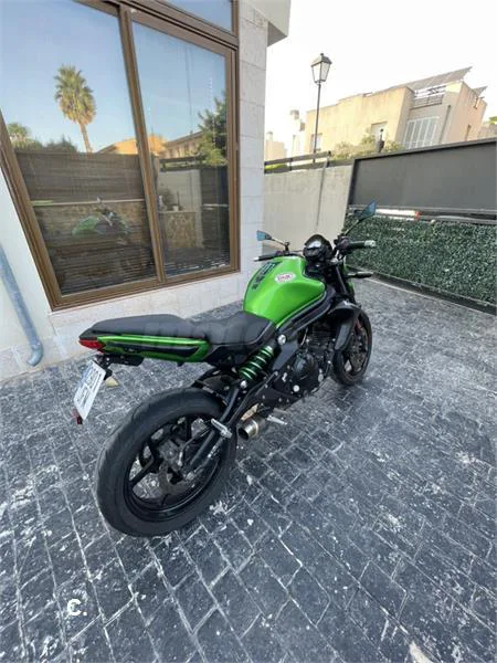 Kawasaki ER-6n - Vista 5