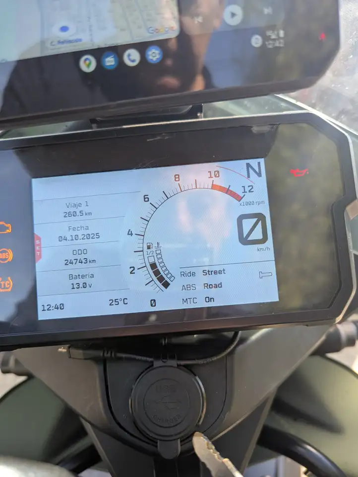 KTM 890 Adventure – Vista 3