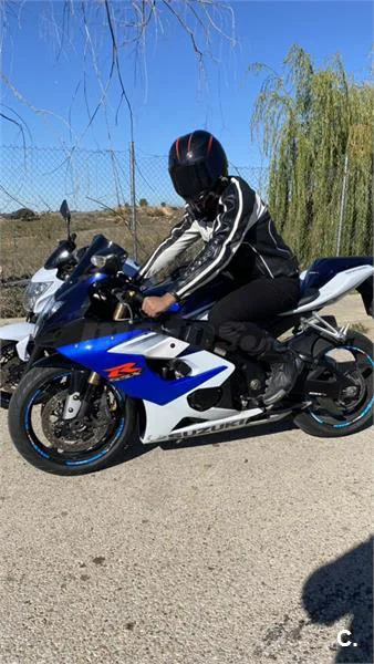 Suzuki GSX-R1000 – Vista 2