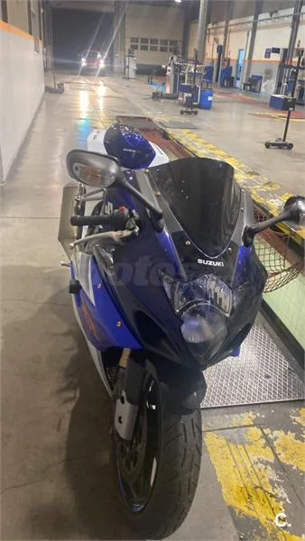 Suzuki GSX-R1000 – Vista 5