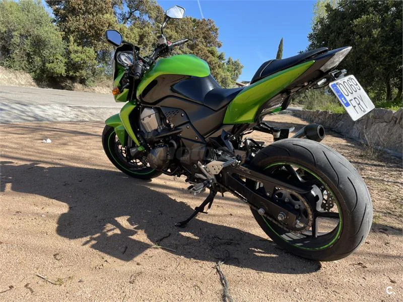 Kawasaki Z 750 – Vista 4