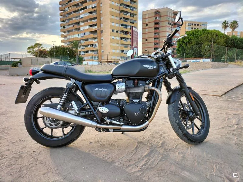 Triumph Street Twin – Vista 3