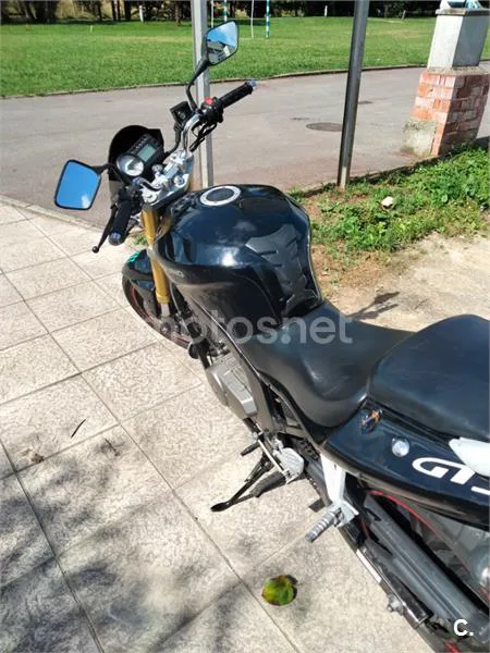 Hyosung GT 250 Comet – Vista 3