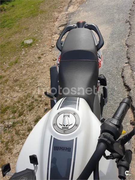 Keeway RKV 125 – Vista 2