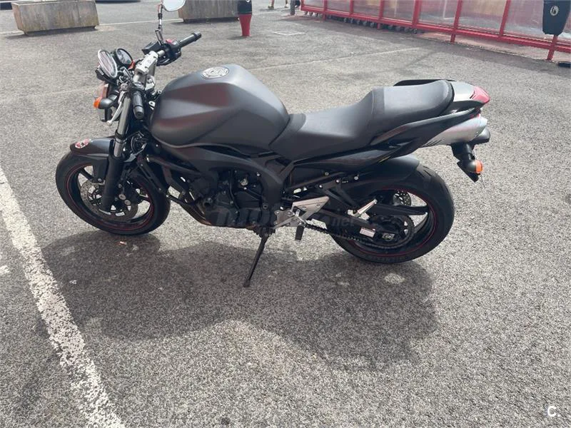 Yamaha FZ6 N S2 – Vista 5