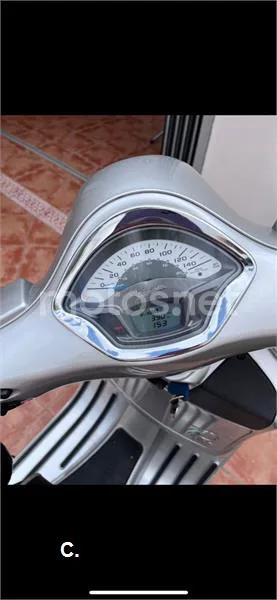 Vespa GTS 125 ie Super – Vista 3