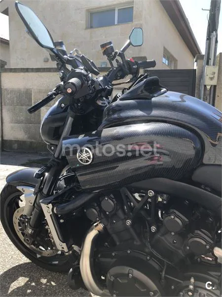 Yamaha V-Max 1700 – Vista 11