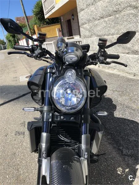 Yamaha V-Max 1700 – Vista 23