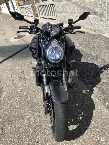 Yamaha V-Max 1700 – Vista 24
