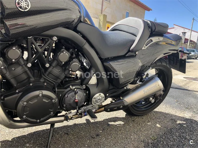 Yamaha V-Max 1700 – Vista 25