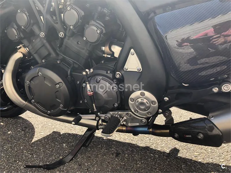 Yamaha V-Max 1700 – Vista 26