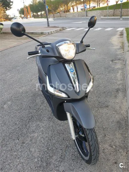 Piaggio LIBERTY – Vista 9