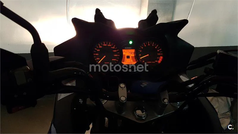Suzuki V-Strom 650 - Vista 3