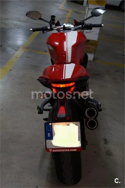 Ducati Monster 821 – Vista 4