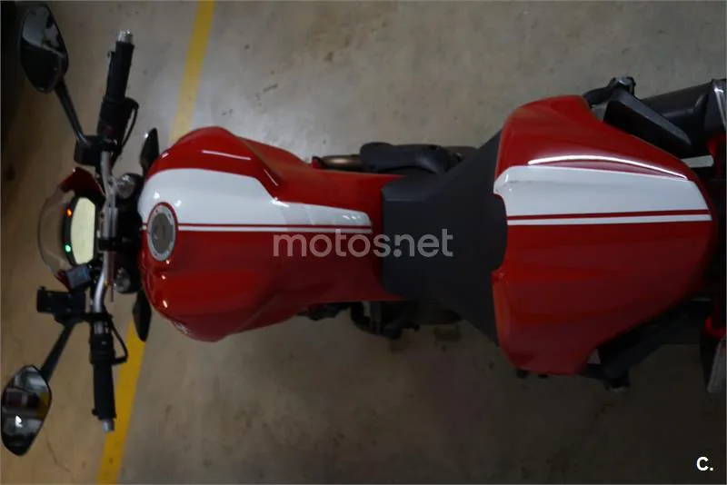 Ducati Monster 821 – Vista 5