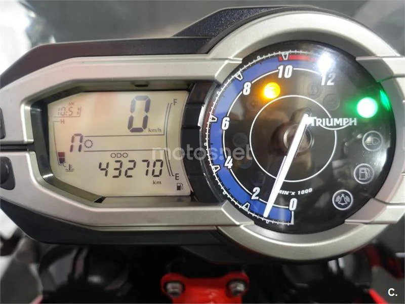 Triumph Tiger 800 XC – Vista 8