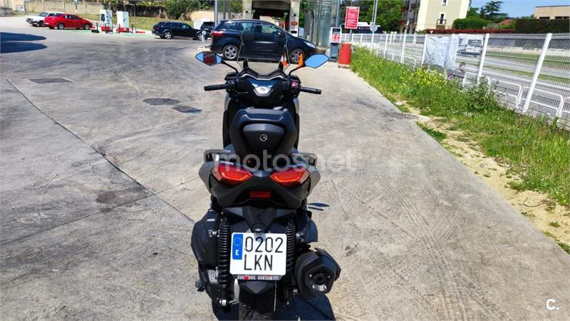 Yamaha XMAX 400 – Vista 4