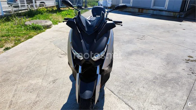 Yamaha XMAX 400 – Vista 5