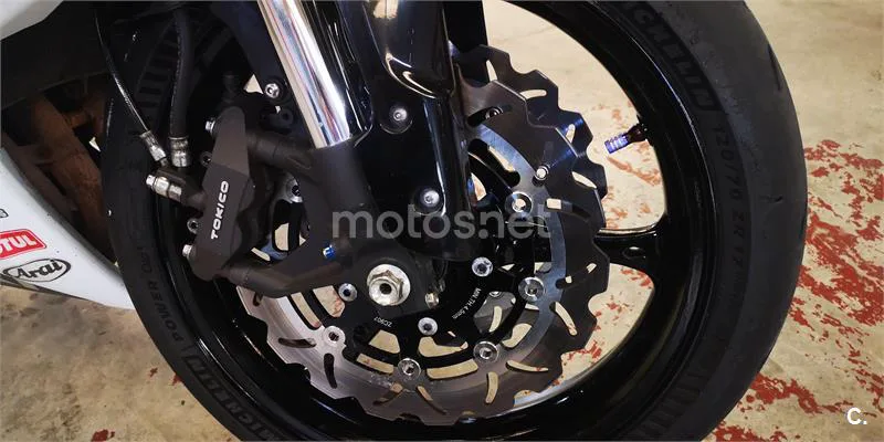 Suzuki GSX R600 – Vista 4