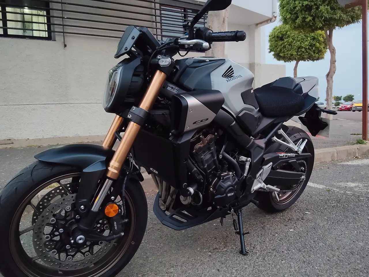 Honda CB 650 – Vista 3