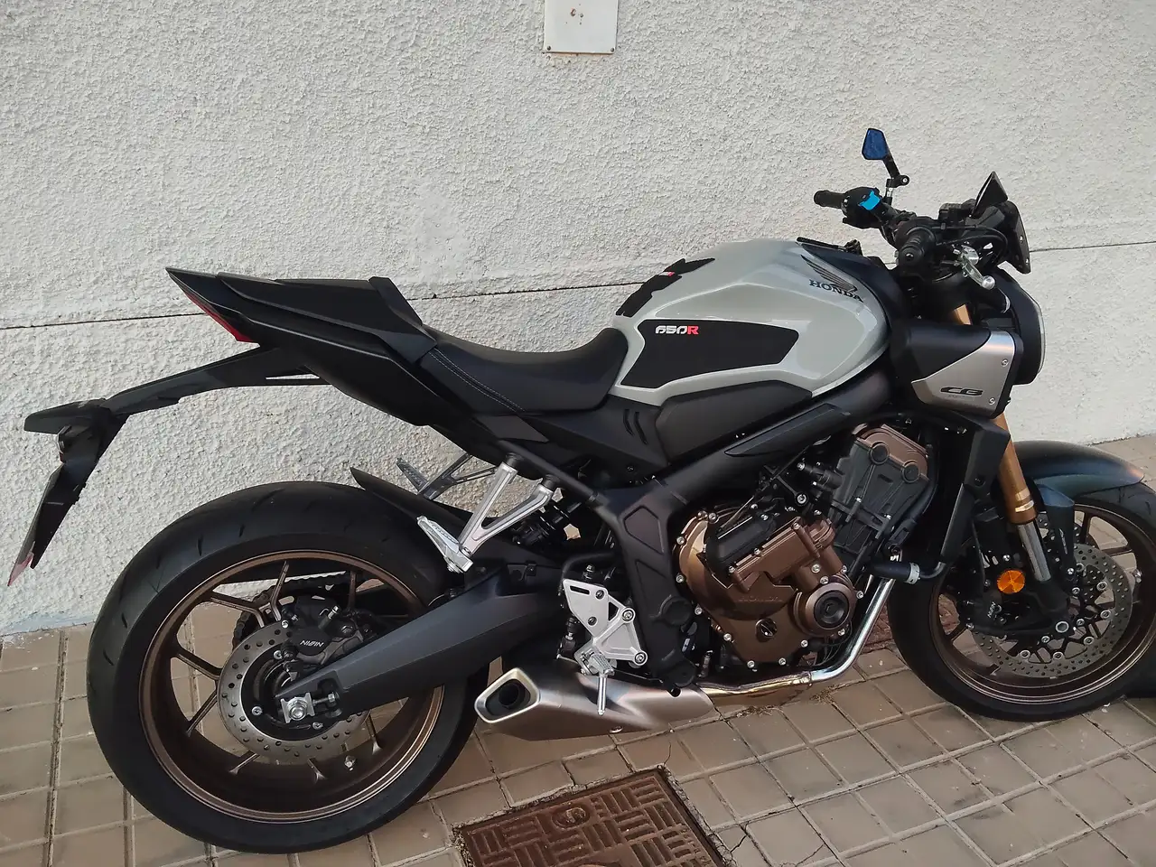 Honda CB 650 – Vista 5
