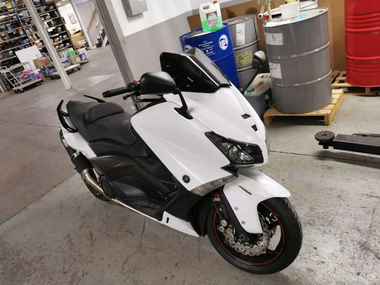 Yamaha TMAX 530 - Vista 3
